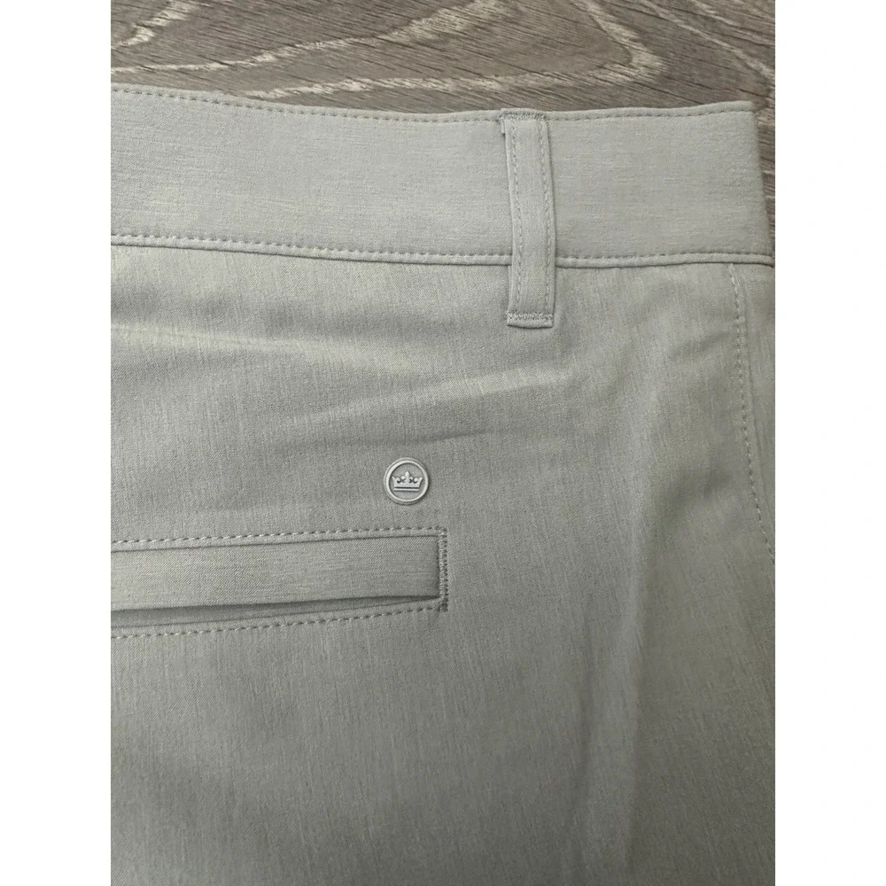 Peter Millar Crown Sport Shackleford Performance Shorts Size 42 Gray